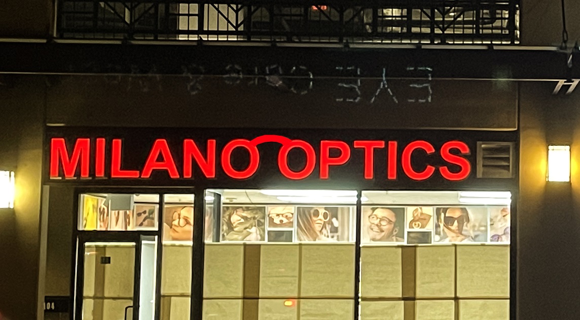 Illuminated individual channel letter, building sign